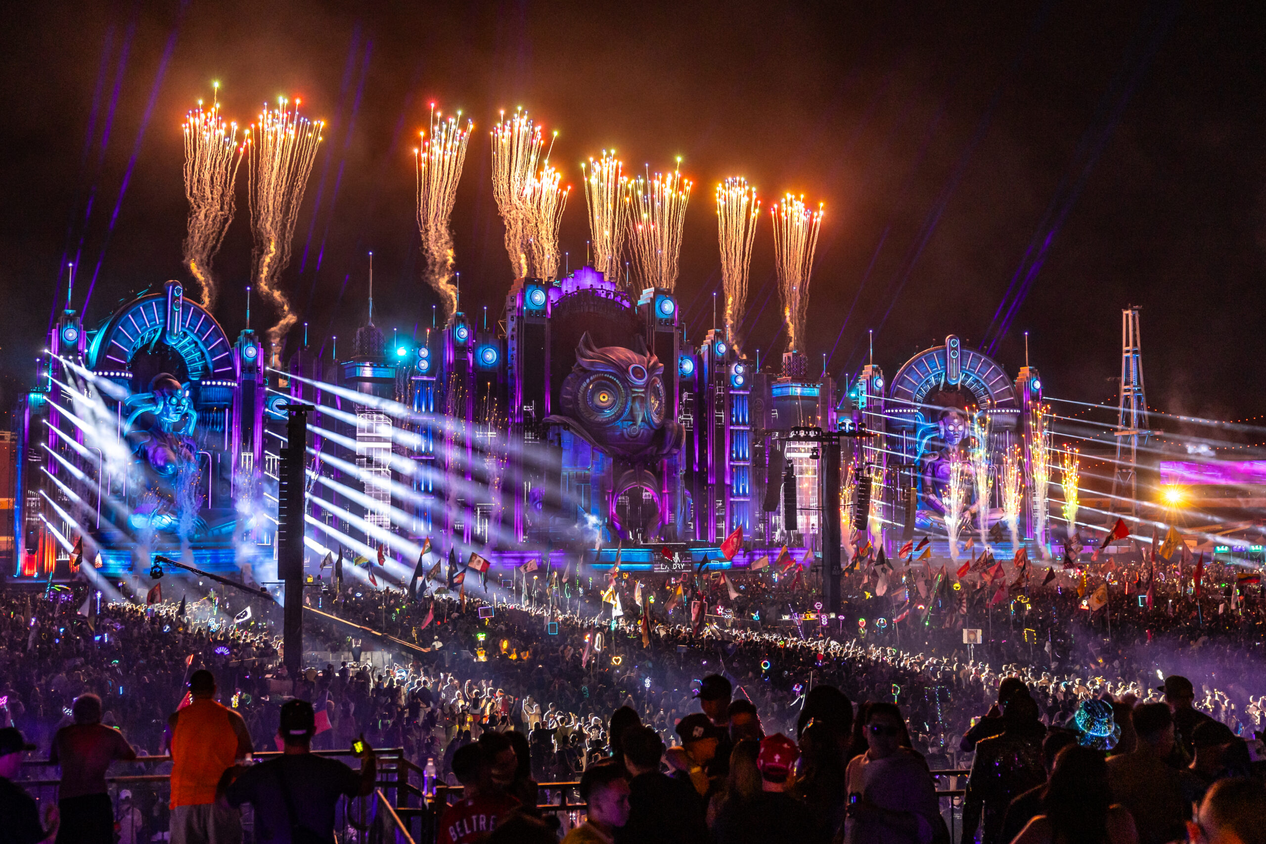 LEG-EDC-LV-2025-main-stage EDC LV 2025 main stage